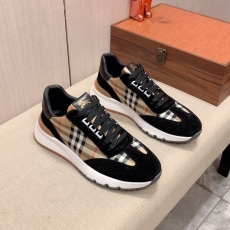 Burberry Low Shoes